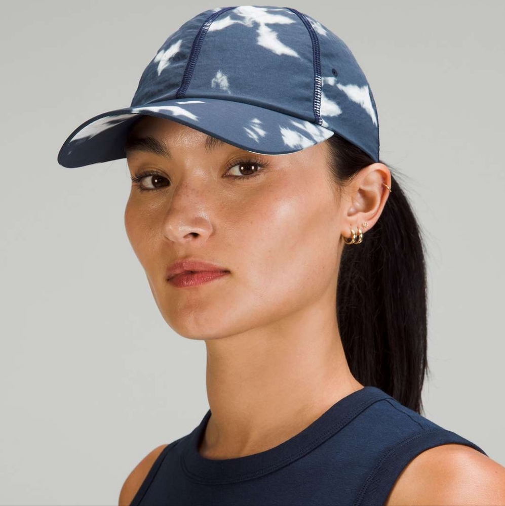 Lululemon Baller Hat Soft Adjustable NWT One Size (Indigo Ice Print Blue Multi)